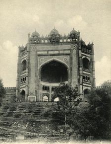 The Bolund Gate, Futtehpur Sikri. Agra Creator: Unknown