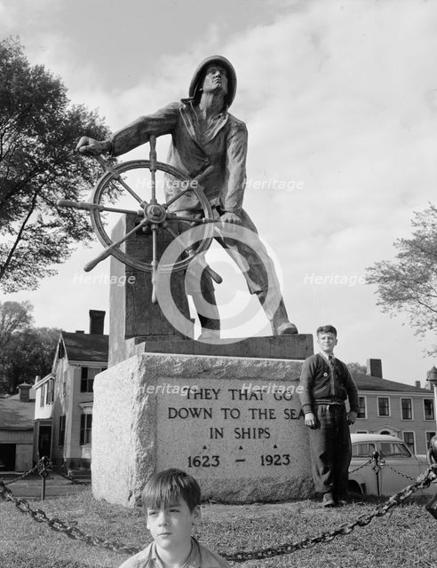 The bronze fisherman, a memorial to men lost at sea..., Gloucester, Massachusetts, 1943. Creator: Gordon Parks.