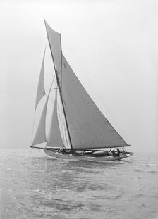 The cutter Westwind sailing close-hauled, 1914. Creator: Kirk & Sons of Cowes