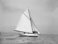 The cutter Grisette sailing close-hauled, 1913. Creator: Kirk & Sons of Cowes