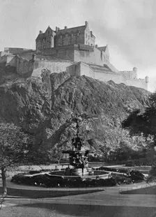 The Castle and Ross Fountain, Edinburgh, 1924-1926.Artist: Alfred Hind Robinson