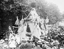The Car Empire on the Women's Coronation Procession, 17th June 1911. Creator: Unknown