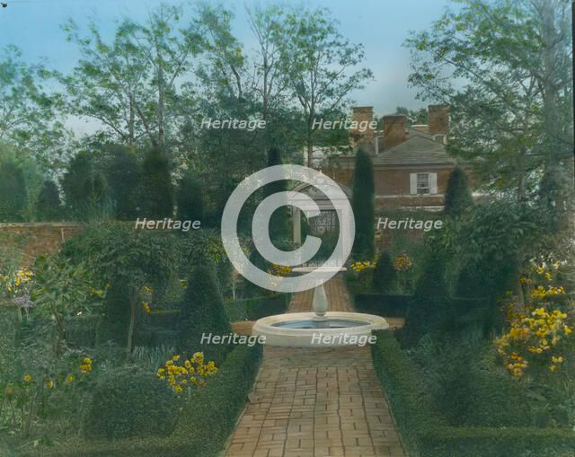 "The Causeway," James Parmelee house, 3100 Macomb Street, Washington, D.C., 1919. Creator: Frances Benjamin Johnston.