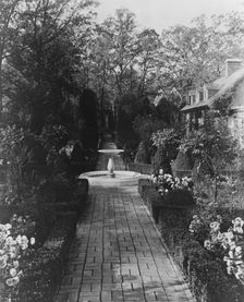 "The Causeway," James Parmelee house, 3100 Macomb Street, Washington, D.C., 1919. Creator: Frances Benjamin Johnston