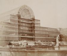 The Centre Transept - from the Garden Crystal Palace, Sydenham, 1852-1854. Creator: Philip Henry Delamotte