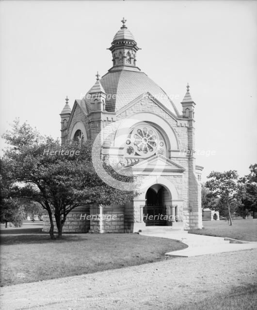 The Chapel, Forest Lawn Cemetery, Saginaw, Mich., between 1900 and 1910. Creator: Unknown.