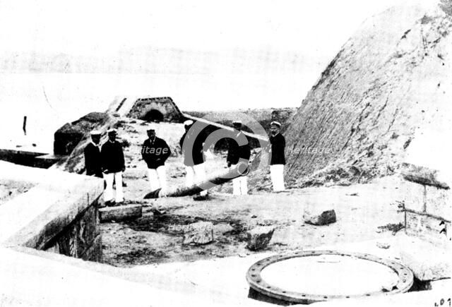 The Chinese Question: British officers viewing a dismounted gun...at Wei-Hai-Wei, 1895, (1898). Creator: James Fuller.