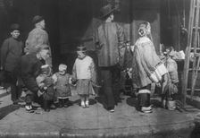 The children's hour, Chinatown, San Francisco, between 1896 and 1906. Creator: Arnold Genthe