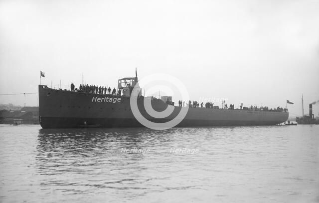 The Chilean destroy 'Almirante Condell' after launch, 27th January 1913.  Creator: Kirk & Sons of Cowes.