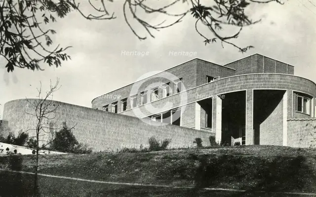 'The Contemporary Idiom Brick House at Hampstead, London', 1941. Creator: Unknown.
