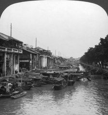 The crowded canal, from the English Bridge Canton, China, 1901. Artist: HC White