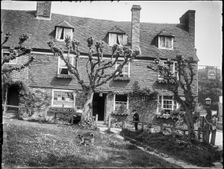 The Crown Inn, Groombridge, Speldhurst, Tunbridge Wells, Kent, 1911. Creator: Katherine Jean Macfee