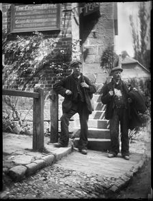 The Crown Inn, Groombridge, Speldhurst, Tunbridge Wells, Kent, 1911. Creator: Katherine Jean Macfee