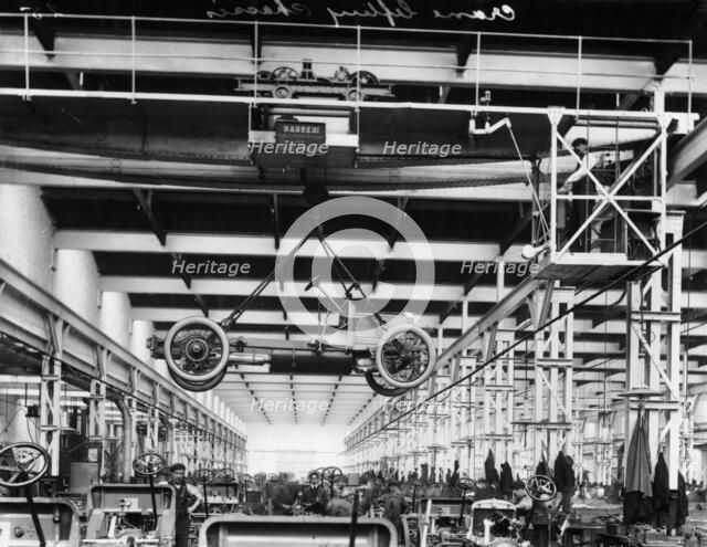 The Daimler chassis shop, c1911-c1914. Artist: Unknown