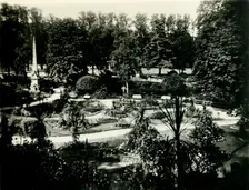 The Dingle, Shrewsbury c1920s. Creator: Unknown