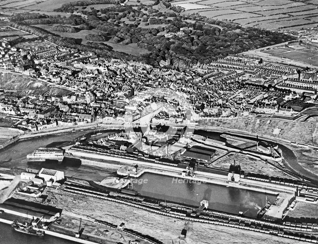 The docks and town, Maryport, Cumbria, 1930. Artist: Aerofilms.