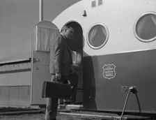 The doctor arrives in camp by previous appointment..., FSA, Merrill, Klamath County, Oregon, 1939. Creator: Dorothea Lange