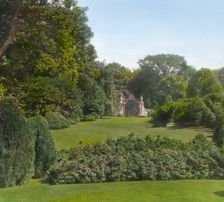 "The Elms," Edward Julius Berwind, 367 Bellevue Avenue, Newport, Rhode Island, 1914. Creator: Frances Benjamin Johnston