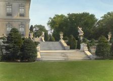 "The Elms," Edward Julius Berwind, 367 Bellevue Avenue, Newport, Rhode Island, 1914. Creator: Frances Benjamin Johnston