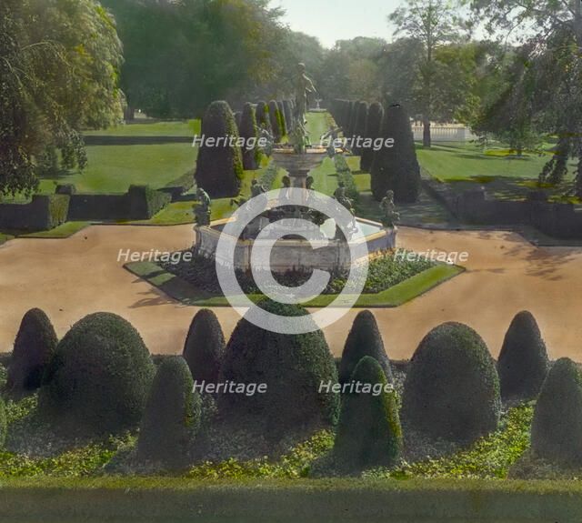 "The Elms," Edward Julius Berwind house, 367 Bellevue Avenue, Newport, Rhode Island, 1914. Creator: Frances Benjamin Johnston.