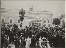 The Funeral of Anton Chekhov on the Novodevichy Cemetery, July 22, 1904, 1904. Artist: Anonymous