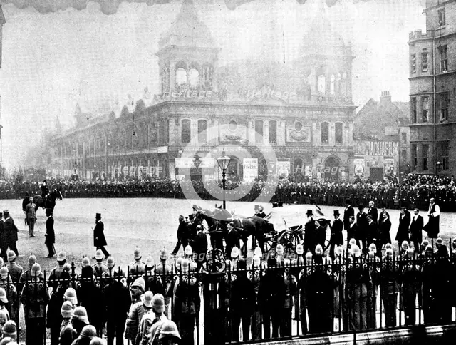 The Funeral of Mr. Gladstone: the body approaching the West Door of the Abbey, 1898. Creator: SB Bolas & Co.
