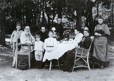The family of Russian author Leo Tolstoy, late 19th or early 20th century. Artist: Scherer Nabholz & Co