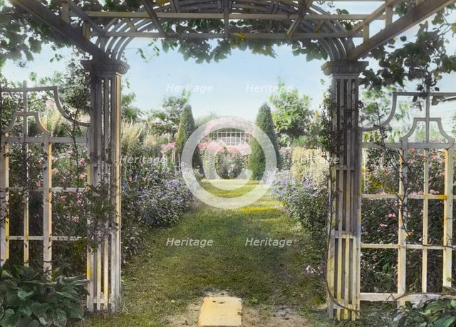 "The Fens," Lorenzo Easton Woodhouse house, Huntting Lane, East Hampton, New York, 1914. Creator: Frances Benjamin Johnston.