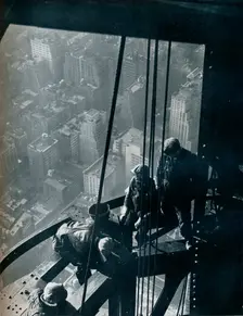 The final stages of the Mast; the street is some quarter mile below c1931. Artist: Lewis Wickes Hine