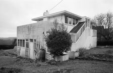 The Flat Roofed House, Little Frieth, Hambleden, Buckinghamshire, 2000. Creator: EH/RCHME staff photographer