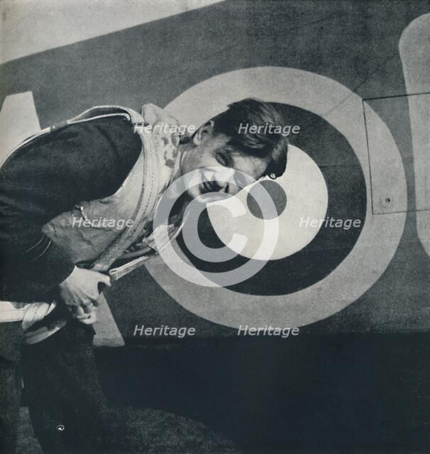  The flourish set on youth ', 1941. Artist: Cecil Beaton.