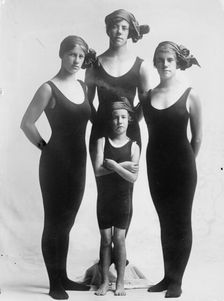 The four Dew Sisters in leotards, 1913. Creators: Bain News Service, George Graham Bain