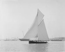 The gaff rigged cutter Bloodhound sailing in light winds, 1908. Creator: Kirk & Sons of Cowes