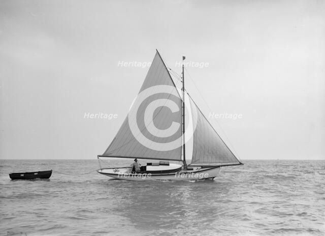 The gaff rigged yacht 'Nautilus', 1912. Creator: Kirk & Sons of Cowes.