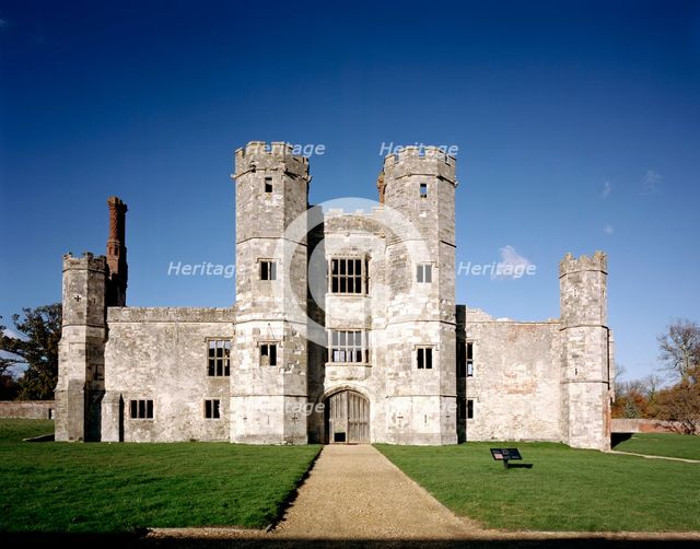 The Gatehouse, Titchfield Abbey, Fareham, Hampshire, 1999. Artist: M Hesketh Roberts