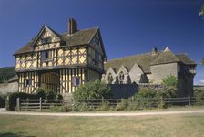 The gatehouse, Stokesay Castle, Shropshire, 1997. Artist: N Corrie