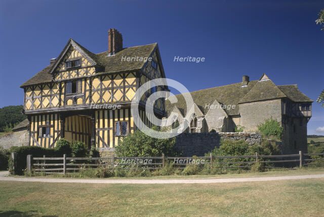 The gatehouse, Stokesay Castle, Shropshire, 1997. Artist: N Corrie