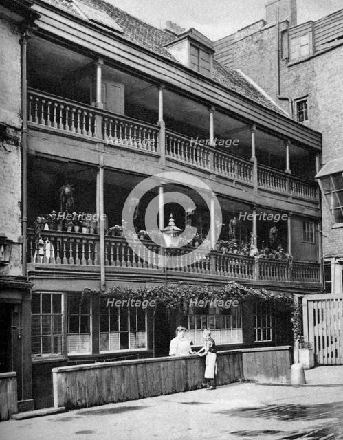 The 'George', 17th century inn, Southwark, London, 1926-1927. Artist: McLeish
