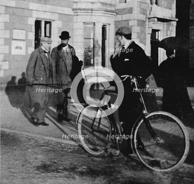 'The Grand Duke Michael of Russia leaving Ballater Station', 1900.  Artist: Unknown.