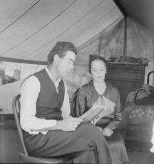 The Great Reaping Day - Oklahoma potato pickers, Kern County, California, 1937. Creator: Dorothea Lange