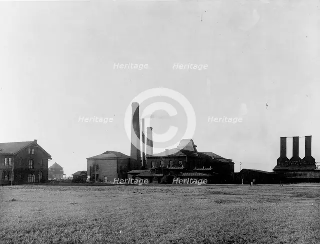 The Huntington Industrial Works, Hampton Institute, Hampton, Virginia, 1899 or 1900. Creator: Frances Benjamin Johnston.