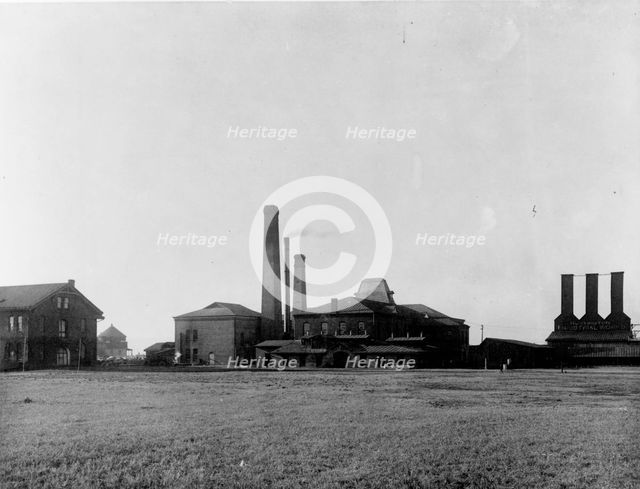 The Huntington Industrial Works, Hampton Institute, Hampton, Virginia, 1899 or 1900. Creator: Frances Benjamin Johnston.