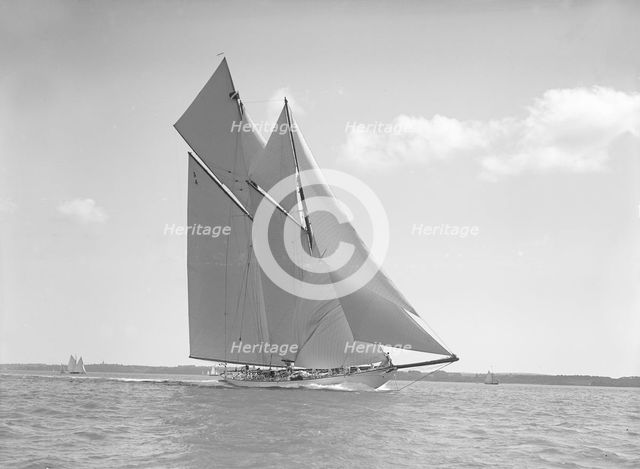 The handsome racing schooner 'Waterwitch', 1911. Creator: Kirk & Sons of Cowes.