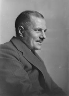 The Honorable Hugh Mackintosh, portrait photograph, 1918 Oct. 8. Creator: Arnold Genthe