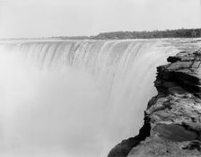 The [Horseshoe] Falls from above, between 1890 and 1899. Creator: Unknown
