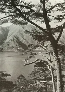 The Hotel Across The Lake, Shoji 1910. Creator: Herbert Ponting