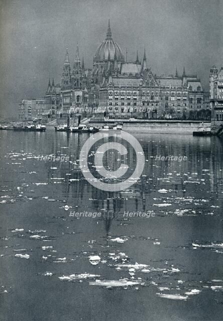 'The House of Parliament, Budapest', c1932. Artist: Rudolf Balogh.