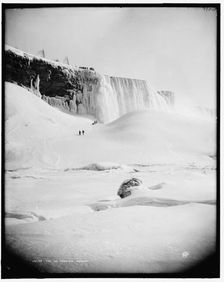 The Ice mountain, Niagara, between 1880 and 1901. Creator: Unknown