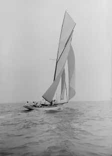 The International 10 Metre class sailing yacht Pampero 1913. Creator: Kirk & Sons of Cowes