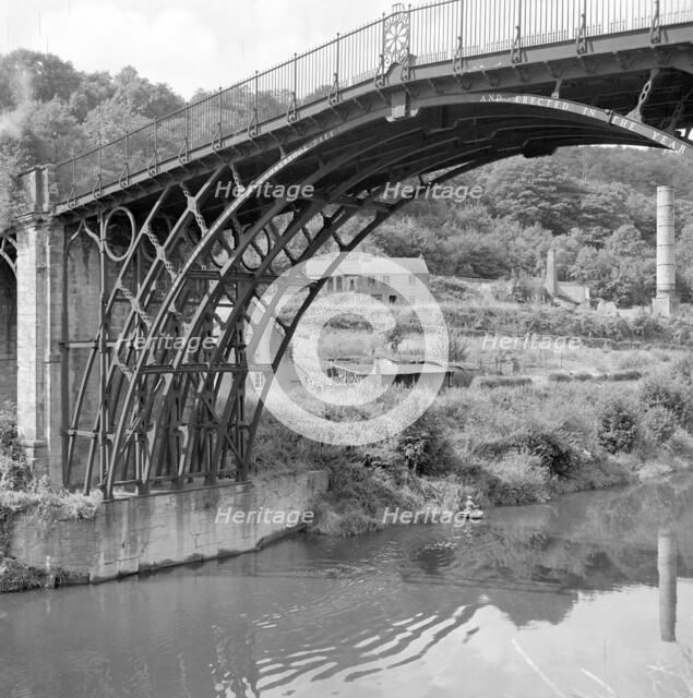The Iron Bridge, Ironbridge, Shropshire, 1945-1980. Artist: Eric de Maré
